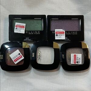 👀💄✨ Eyeshadow emergency kit… for when your vibe needs OPTIONS ✨💄👀